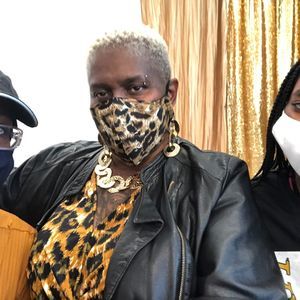 Meet your Posher, Tonia